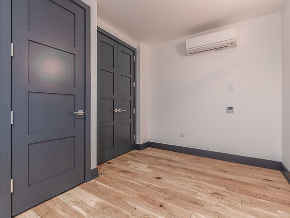 3rd image of 10 Montieth St #199