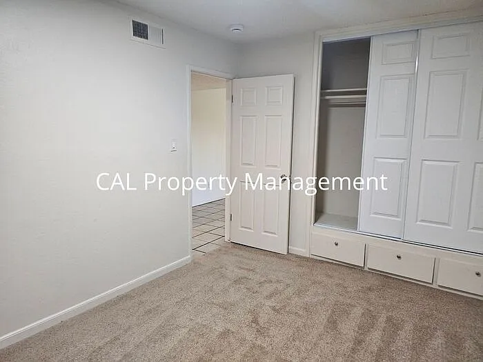 938 Illinois Ave #11 — Photo 10