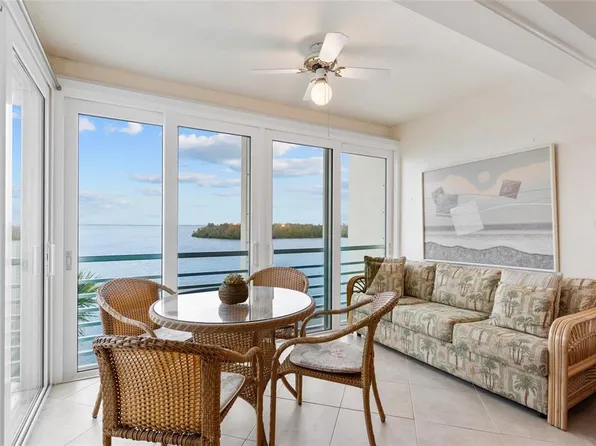 4310 Falmouth Dr Unit 304, Longboat Key, FL 34228