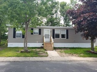 271 Hunters Rill, Oxford, MI 48371