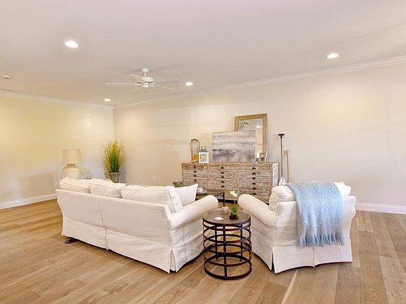 3rd image of 3087 White Oak Trl