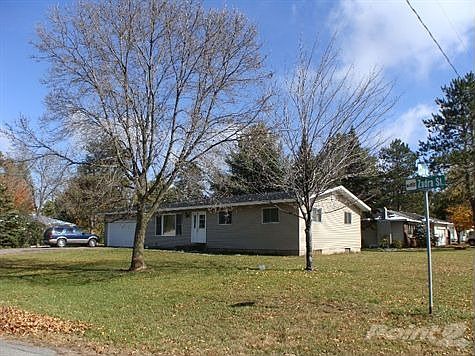 5405 Zadra St. Mature trees