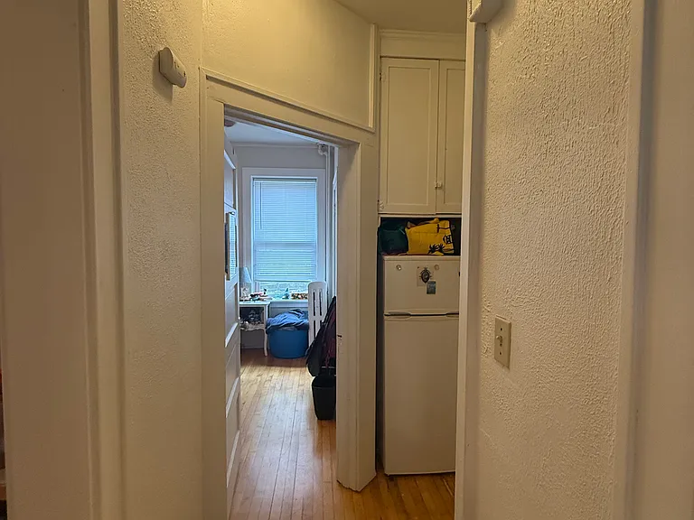 137 Fairview Ave N #4 — Photo 18