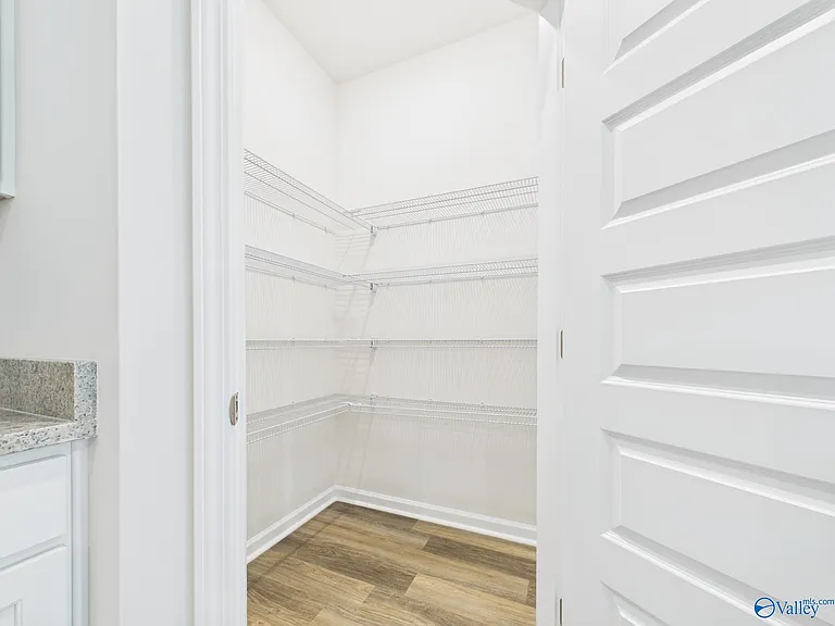 1325 Eidson St — Photo 10