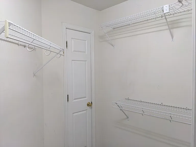 1547 Primrose Ln — Photo 16