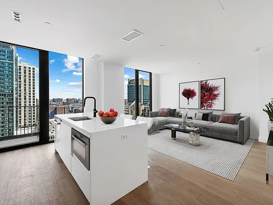 224 W 124th St #1705