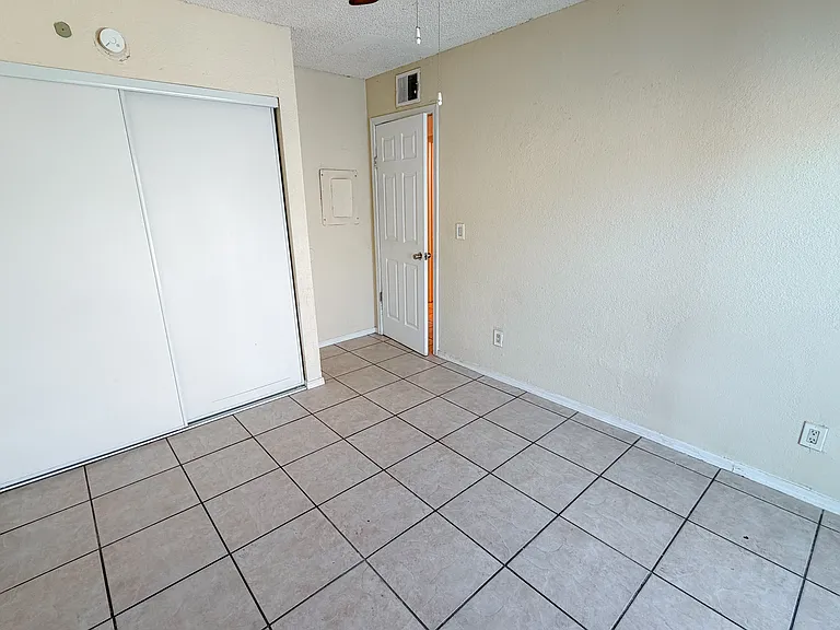 1753 E Harvard St #1 — Photo 6