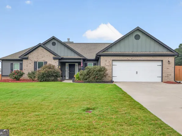 305 McMillian Ct, Winder, GA 30680