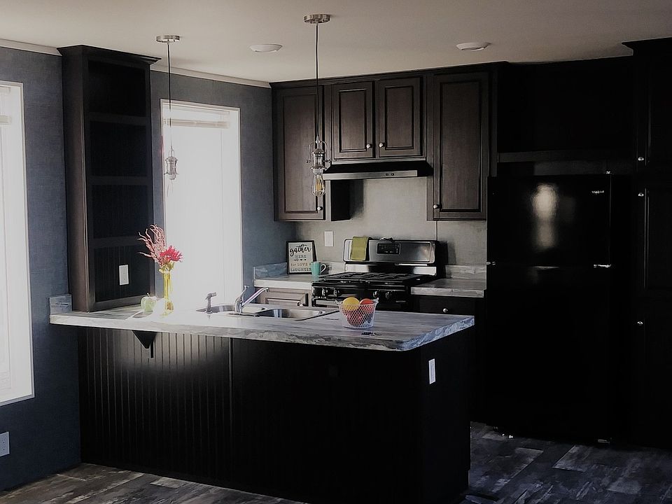 2nd image of 3805 7th St NE #162-0162