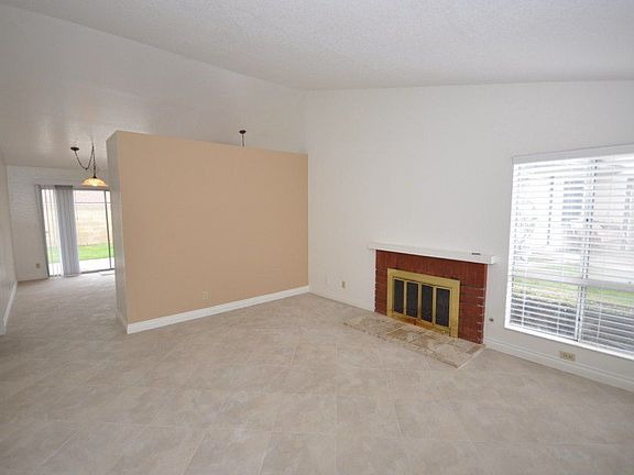 5th image of 1261 N Allwood Cir