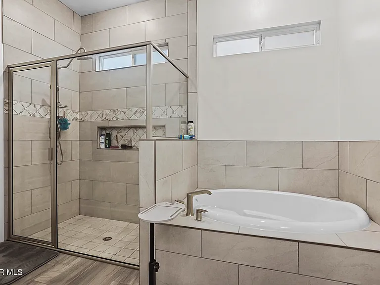 12308 Desert Heights Ct — Photo 14