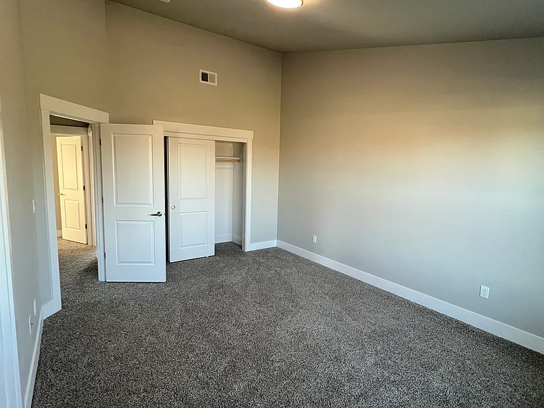 461 Williams St #461 — Photo 13