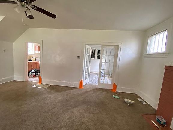 4th image of 2105 Hanover Ave NW