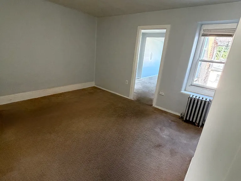 318 Jefferson St — Photo 8