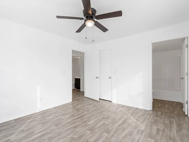 722 Brett Cir — Photo 9