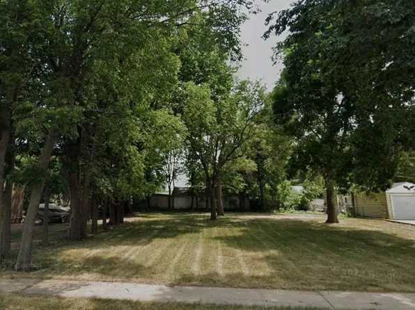 2005 W Brookings St, Sioux Falls, SD 57104