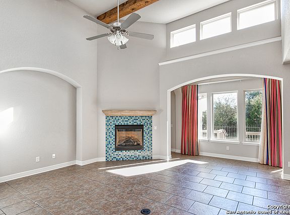 4th image of 4523 Amorosa Way