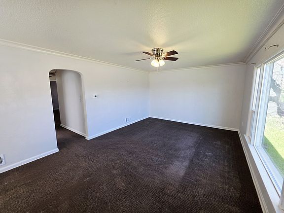5th image of 1710 S Higbee Ave