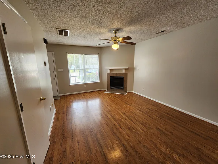 2251 Brandymill Ln — Photo 3
