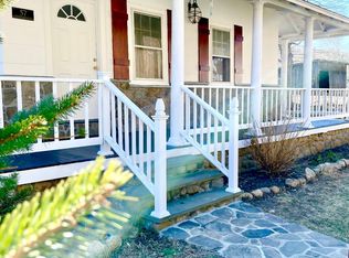 57 Weekeepeemee Rd, Woodbury, CT 06798