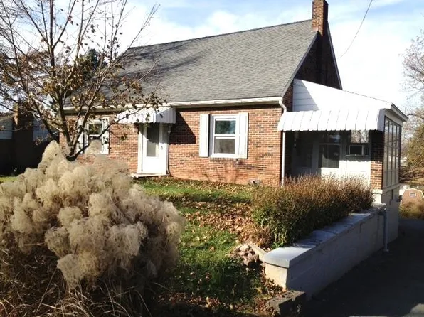 134 N Reamstown Rd, Denver, PA 17517