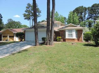 2069 Corners Cir, Lithonia, GA 30058