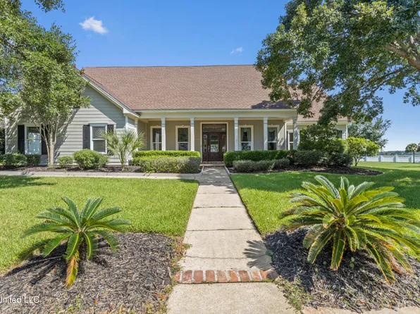 2004 Claudette Ct, Biloxi, MS 39531