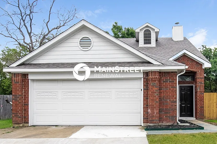 6856 Driffield Cir E