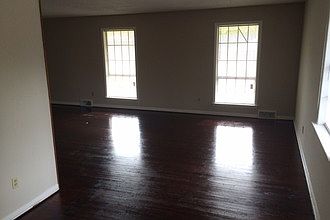 5th image of 3933 Mary Lee Dr