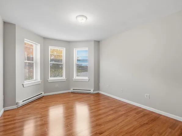 194-196 Lyman St #53-57-59, Holyoke, MA 01040