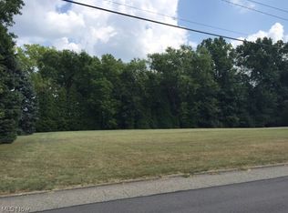 Crestview Ave, Alliance, OH 44601