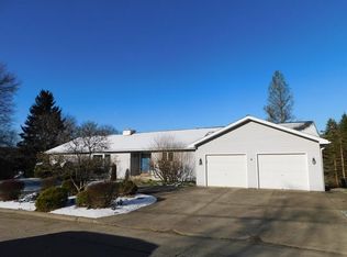 381 Buchanan St, Warren, PA 16365