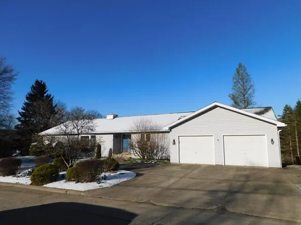 381 Buchanan St, Warren, PA 16365