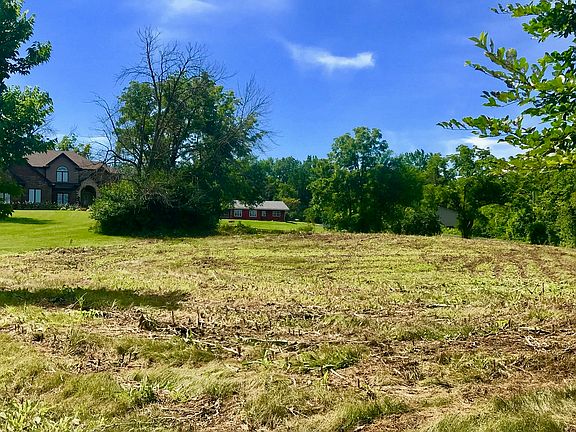 3rd image of 13131 W Steeplechase Dr