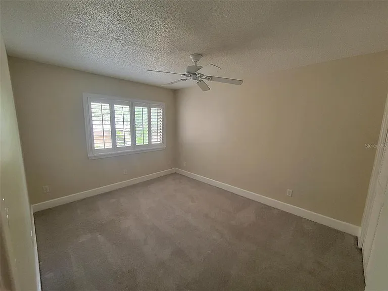 101 Cedar Point Ln — Photo 21