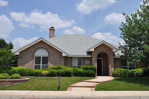 1st image of 3304 Pinemont Dr