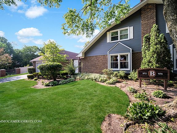 2nd image of 972 Dartmouth Dr