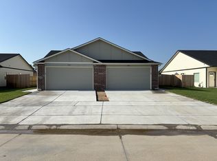 519 Briarbrook Ln, Valley Center, KS 67147