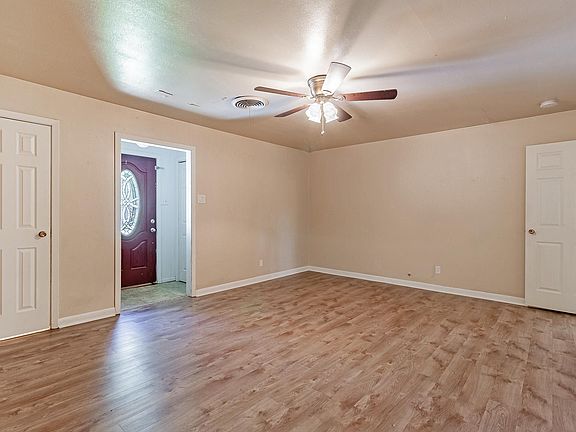 4th image of 808 S 10th St