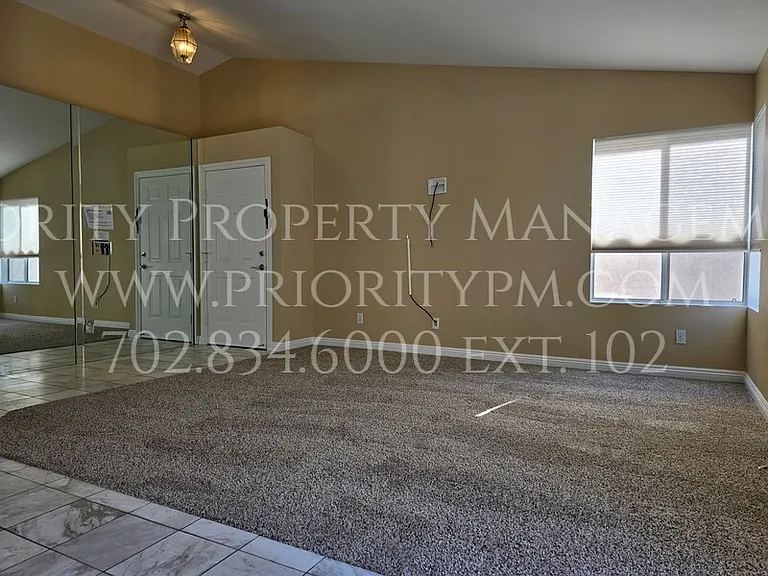 7217 Sun Cove Cir — Photo 11