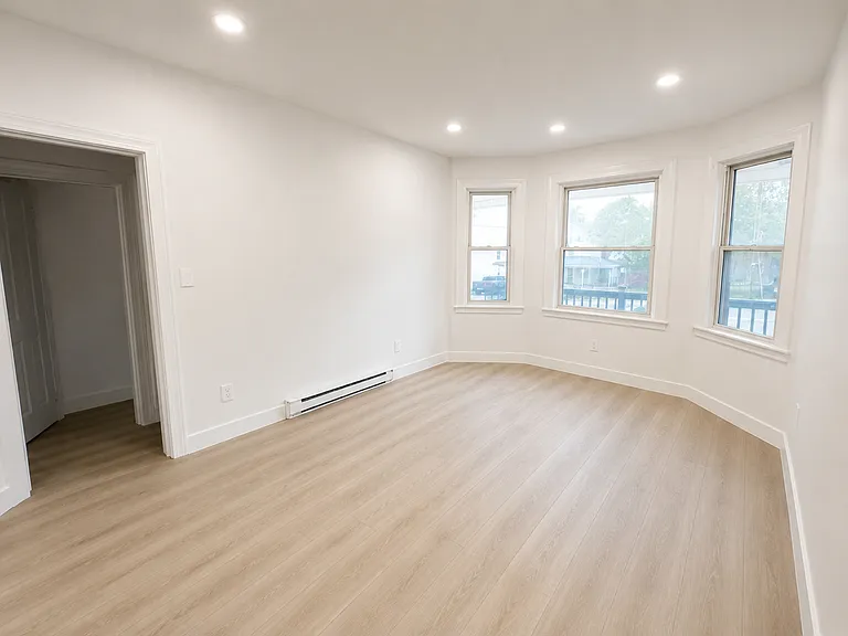 516 Harrison Ave #1 — Photo 6