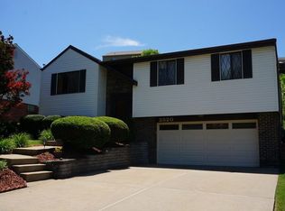 2820 Stanley St, South Park, PA