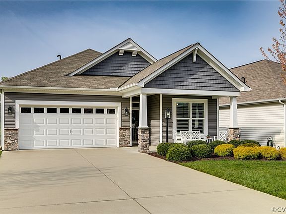 3rd image of 8073 Saddle Crest Dr