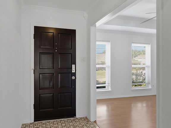 2nd image of 2119 Pueblo Dr