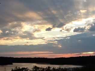 22 E Shore Dr, Southampton, NY 11968