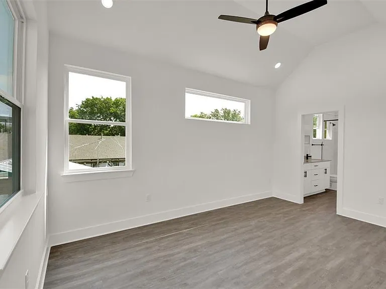 7603 Carver Ave — Photo 13