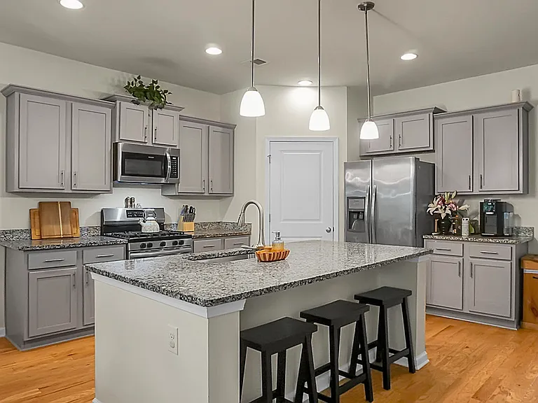 642 Woolum Dr — Photo 17