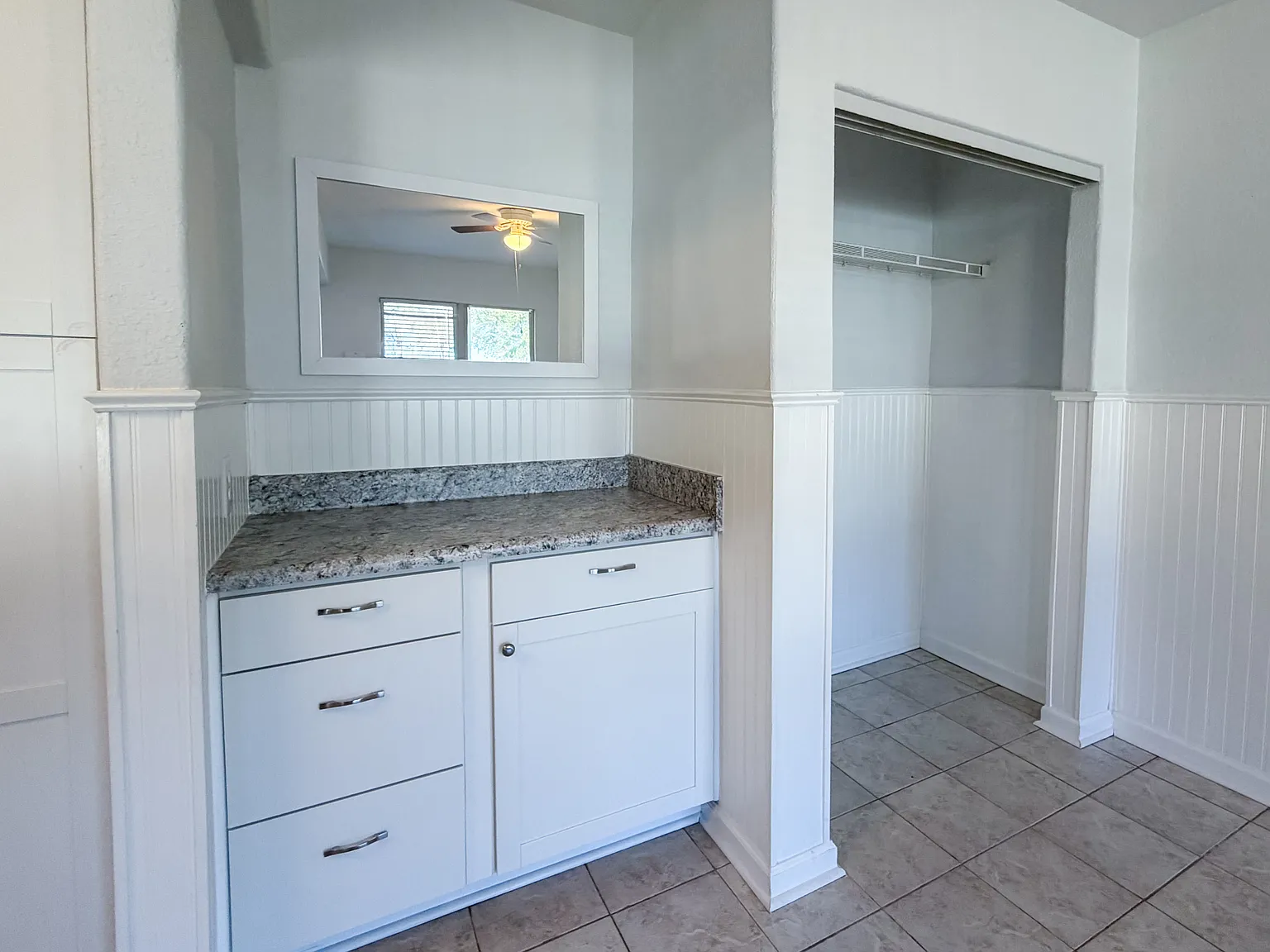 Palomar Dr — Photo 2