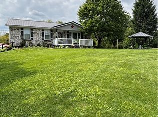 550 W Water Tower Rd, Salem, IN 47167