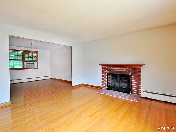 5th image of 621 Kennedy Road